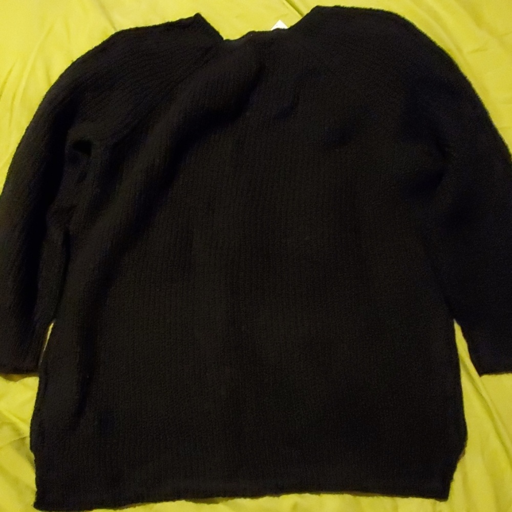 Sweater - Picture 3 of 5